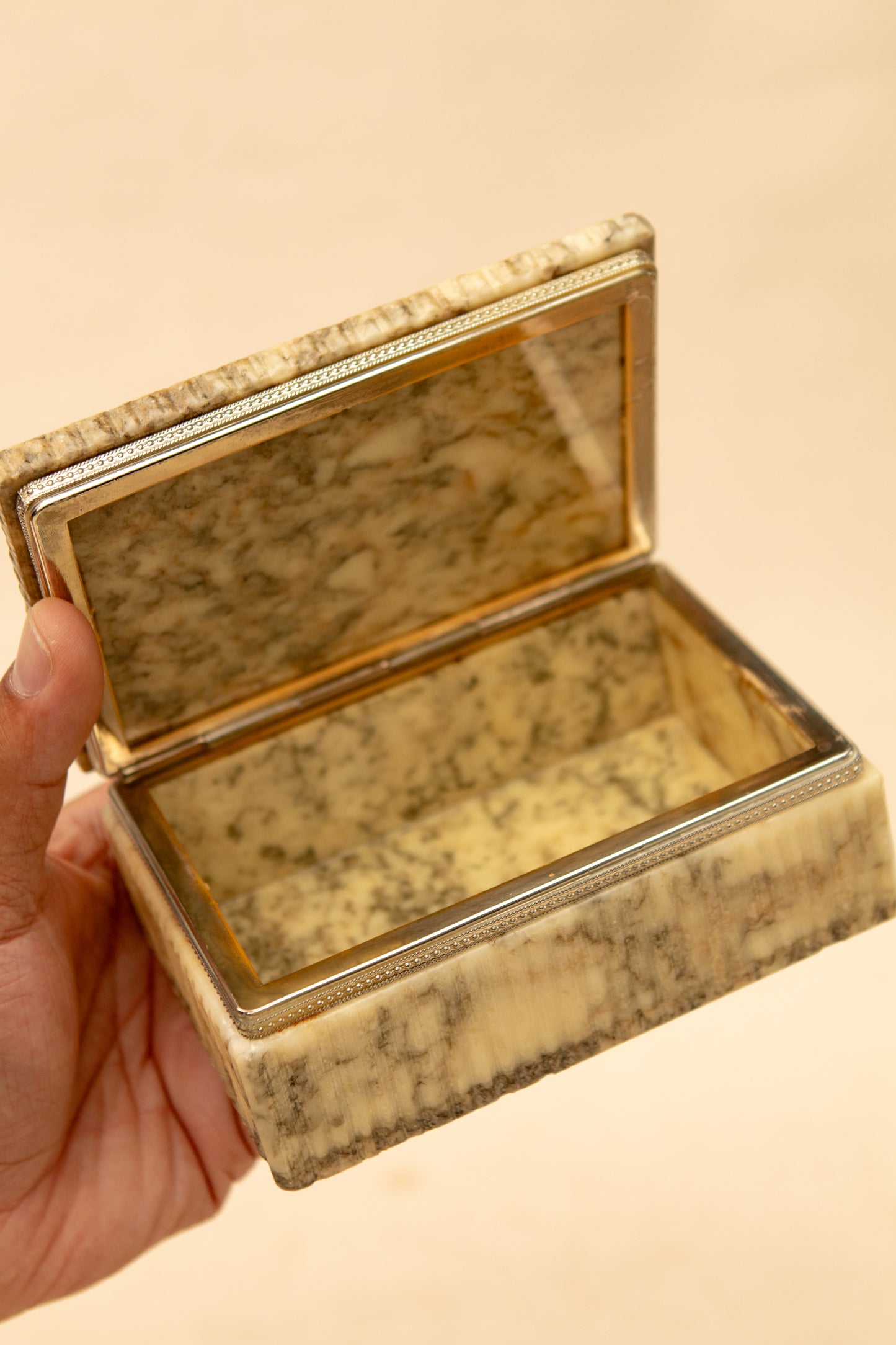 Alabaster Box with Silver Color Banding