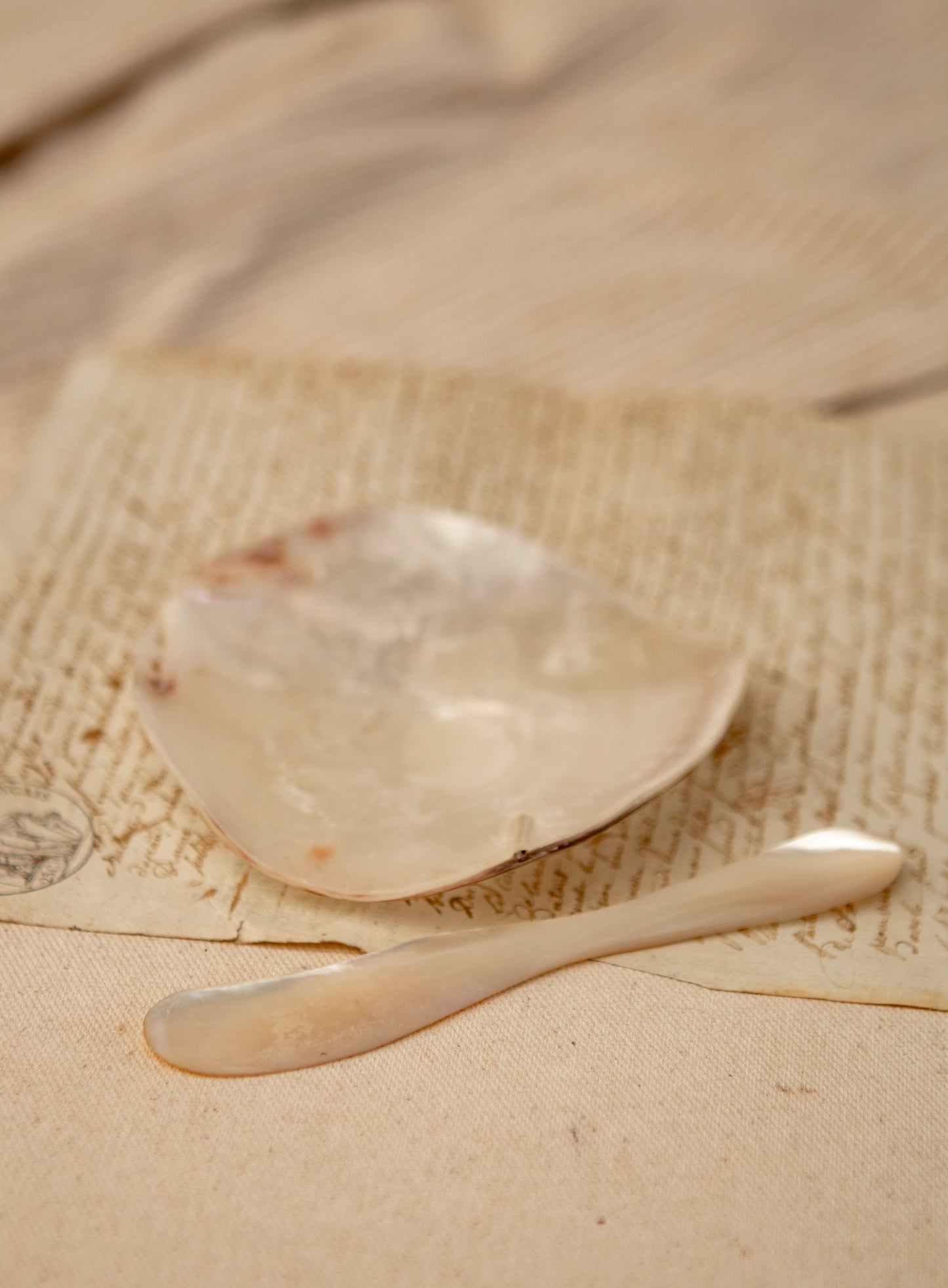 Mother of Pearl Butter Dish with Knife