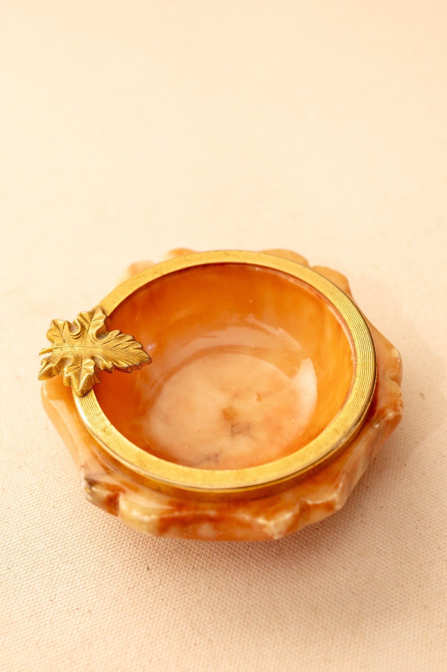 Alabaster Match Dish