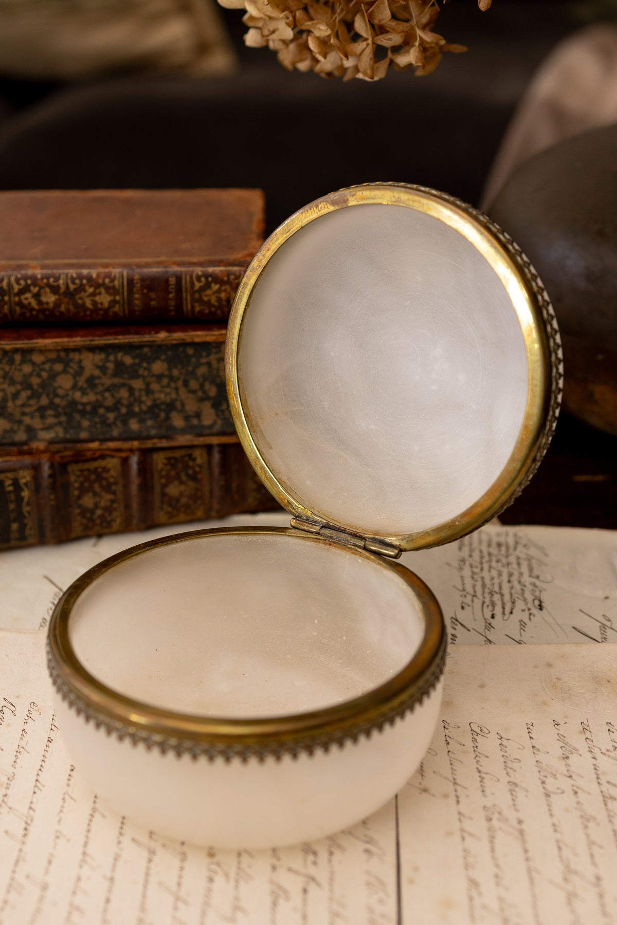 Round Alabaster Box