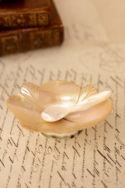 Mother of Pearl Serving Dish with Spoon