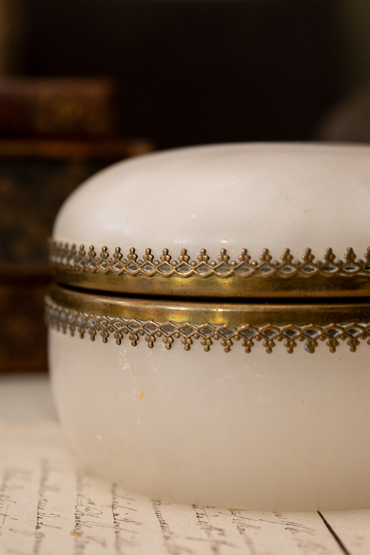 Round Alabaster Box