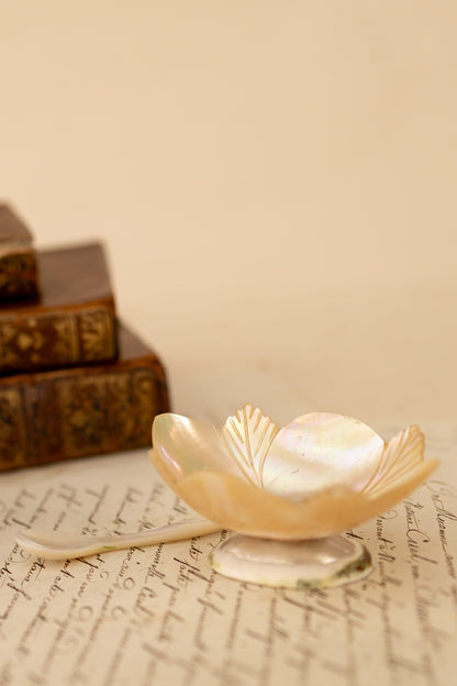 Mother of Pearl Serving Dish with Spoon