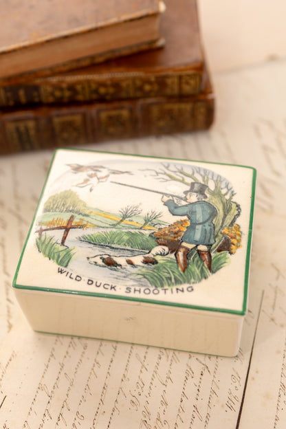 Plichta London Hunting Scene Trinket Box