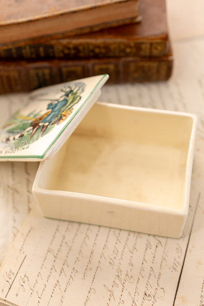 Plichta London Hunting Scene Trinket Box