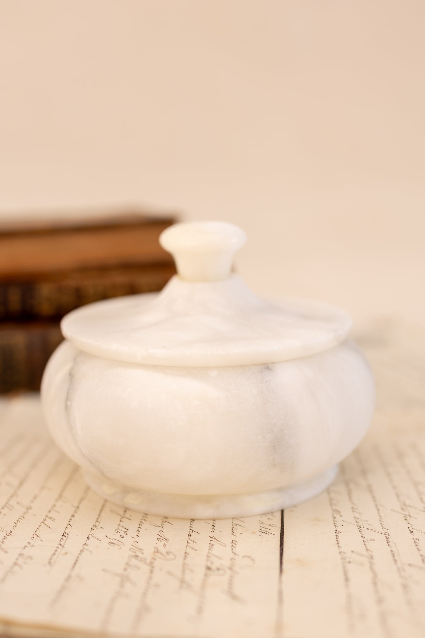Round Lidded Alabaster Dish